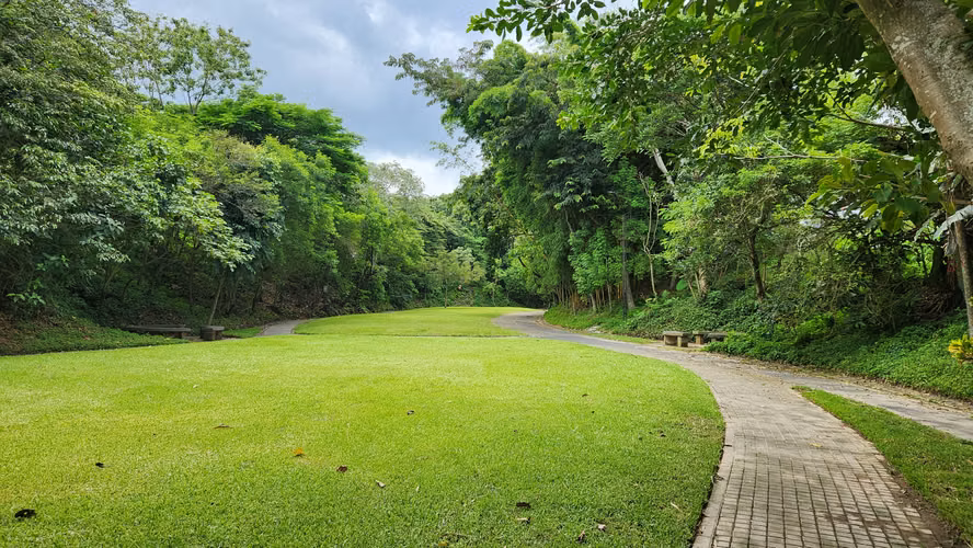 Casa en alquiler en excelentes condiciones: Condado Santa Rosa Tipo C Etapa 2 - Imagen 3