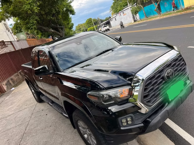 Se vende toyota tacoma 2019 - Imagen 5