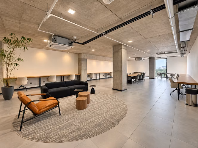 ALQUIER APARTAMENTO NUEVO EQUIPADO | VIVE EN EL CORAZÓN DE SAN BENITO | ART HAUS CON UNA VISTA ESPECTACULAR A LA CIUDAD - Imagen 17