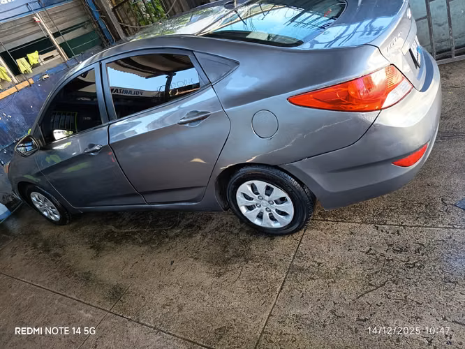 Alquiler uso personal Hyundai Accent 