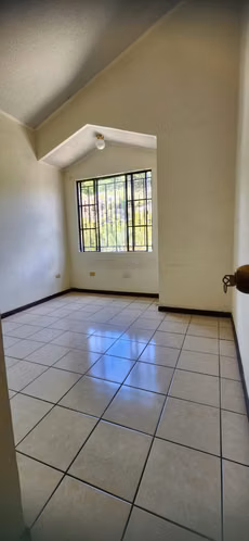 Hermosa y amplia Casa en alquiler Palo Alto, Zaragoza