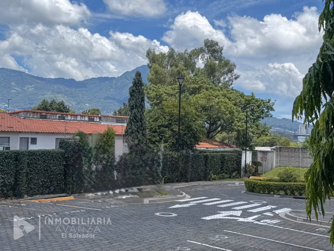 BOSQUES DE LA FLORESTA| PRIMERA PLANTA| C/ LINEA BLANCA| 3 HAB