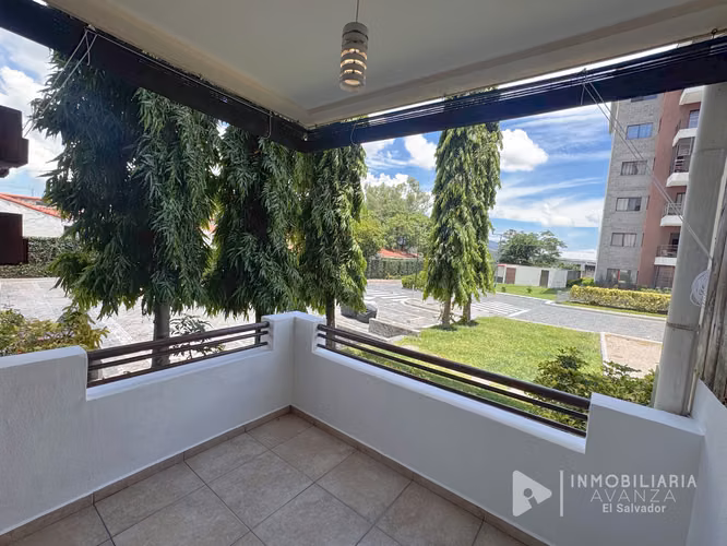 BOSQUES DE LA FLORESTA| PRIMERA PLANTA| C/ LINEA BLANCA| 3 HAB