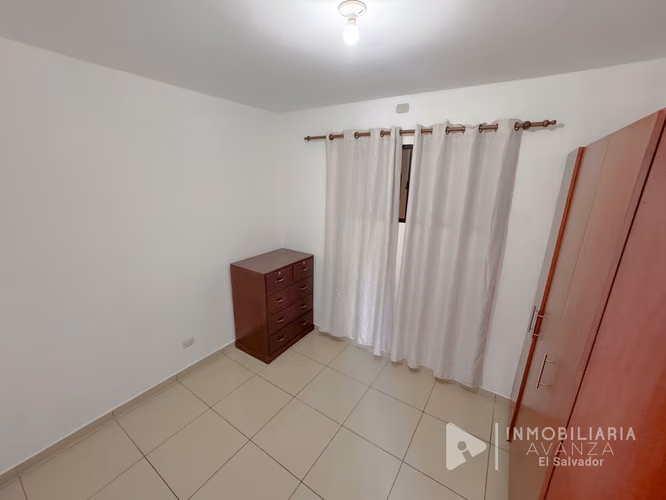 BOSQUES DE LA FLORESTA| PRIMERA PLANTA| C/ LINEA BLANCA| 3 HAB