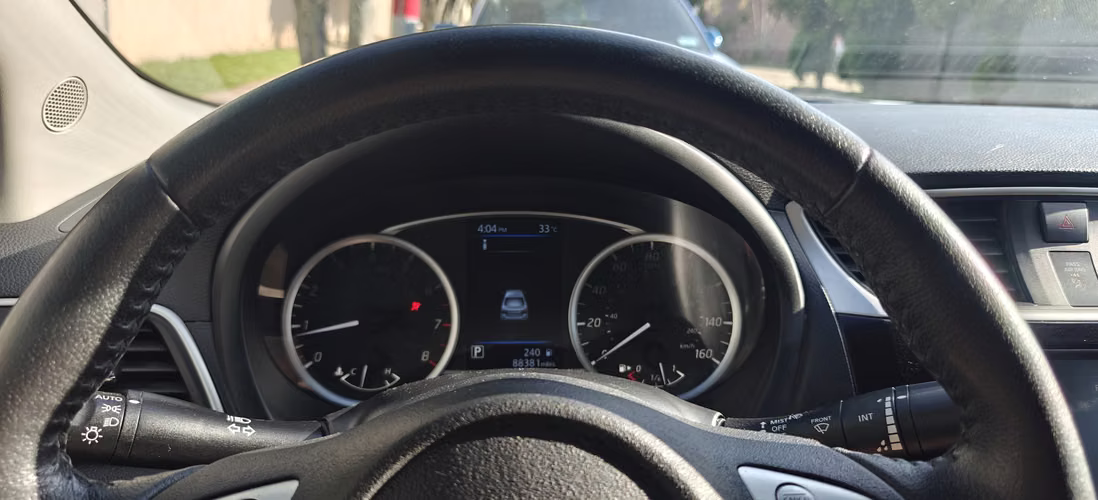 Nissan Sentra SV Gris 2019 - Imagen 7