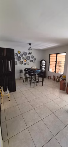 AMPLIA CASA DE 3 HABITACIONES CON JARDÍN Y TERRAZA EN VENTA | MIRAMAR - Imagen 9