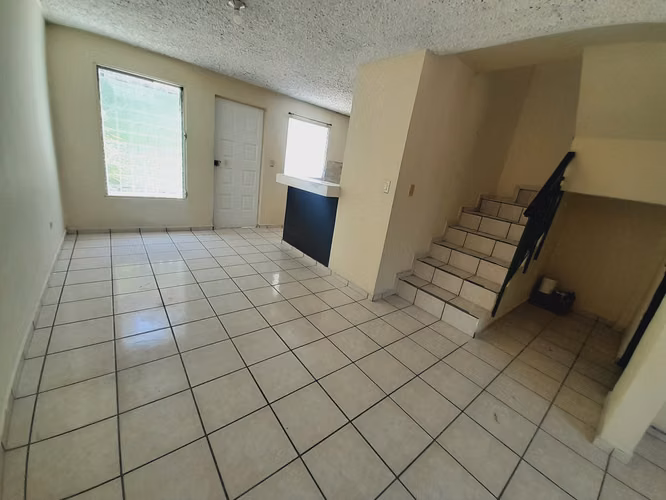 Alquiler Casa en Escalón Norte,  Zona Privada  - Imagen 3
