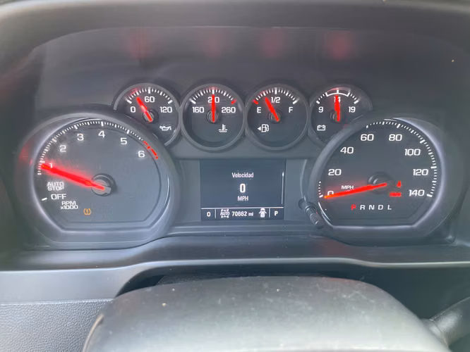 Chevrolet Silverado Custom 2022 4x4 motor 2.7 - Imagen 8