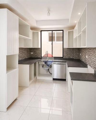  ¡CASA A ESTRENAR EN ALQUILER EN ESCALÓN NORTE! - Imagen 5