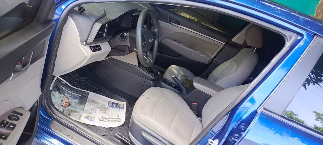 Vendó Hyundai Elantra 2020 Negociable  - Imagen 7