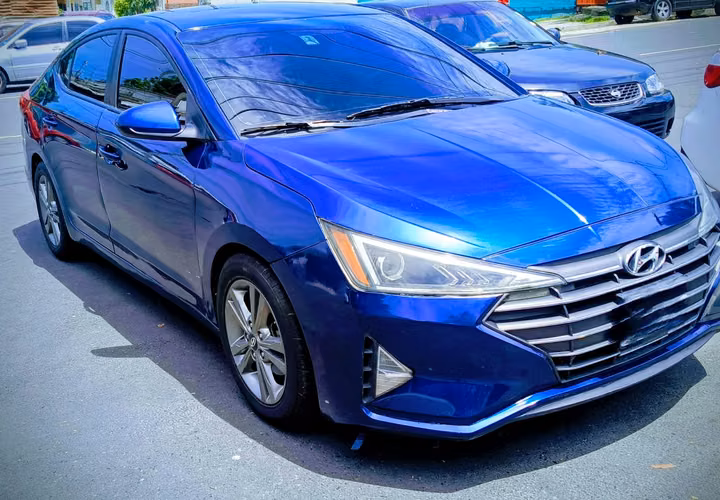 Vendó Hyundai Elantra 2020 Negociable 