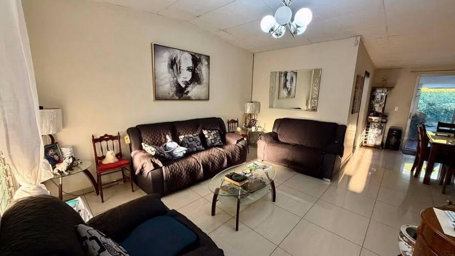 Venta Casa de Una Planta | Col. Maquilishuat  | $400k