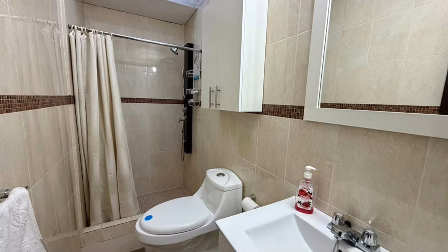 Venta Casa de Una Planta | Col. Maquilishuat  | $400k - Imagen 4