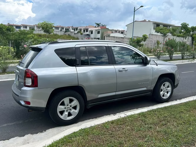 Jeep Compass Latitude 2016 – Automática - Imagen 4