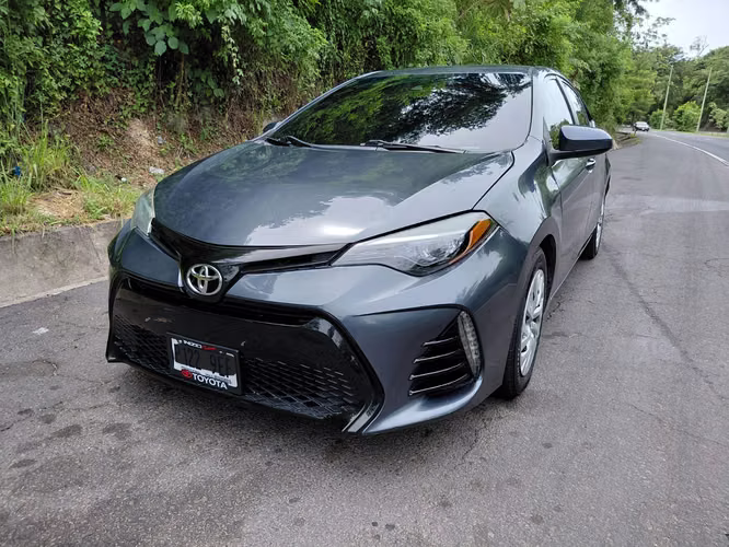TOYOTA COROLLA