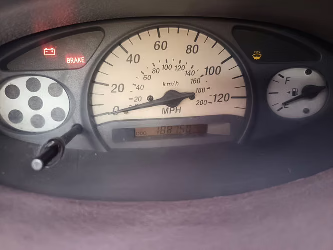 Toyota Echo año 2000  Automático. P. Neg