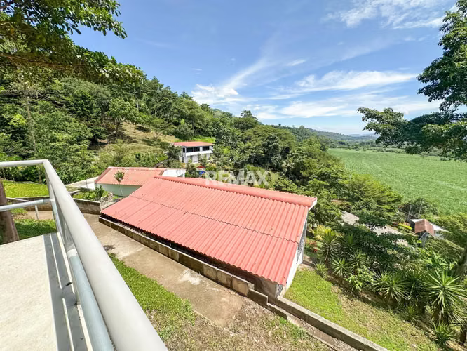 Hacienda de Recreo con Vista al Volcán de San Salvador — Tepecoyo, La Libertad