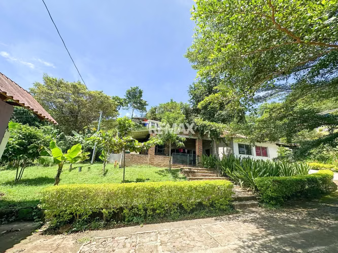 Hacienda de Recreo con Vista al Volcán de San Salvador — Tepecoyo, La Libertad