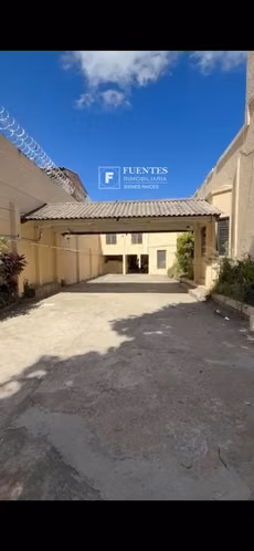 VENTA CASA SANTA ANA IDEAL INVERSION - Imagen 3
