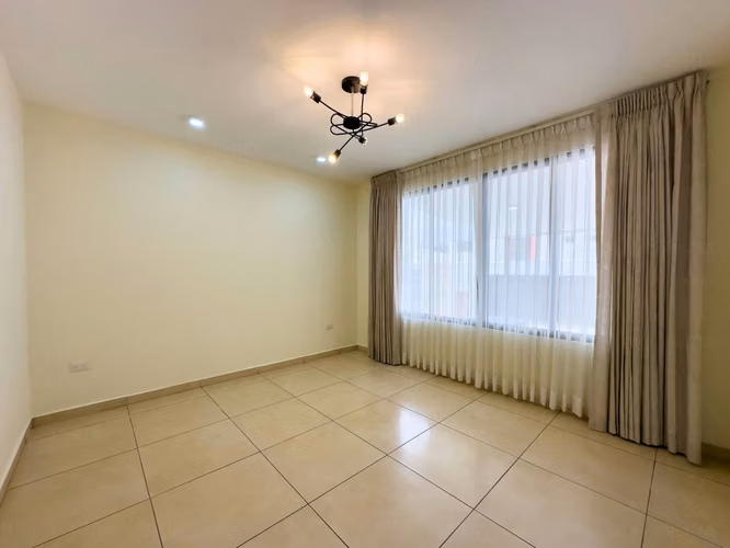 EN ALQUILER | RESIDENCIA EN LOMAS DE SANTA ELENA SUR, NUEVO CUSCATLÁN, LA LIBERTAD - Imagen 7