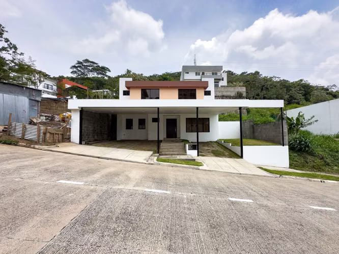 EN ALQUILER | RESIDENCIA EN LOMAS DE SANTA ELENA SUR, NUEVO CUSCATLÁN, LA LIBERTAD