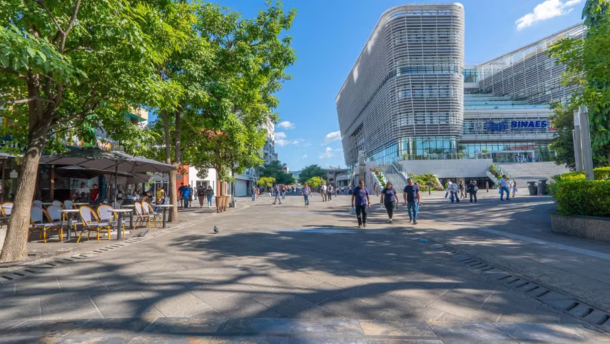 PLAZA COMERCIAL EN VENTA | CENTRO HISTÓRICO, SAN SALVADOR / EL SALVADOR - Imagen 6