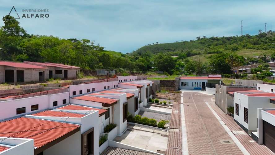 Modernas casas de lujo en Residencial Privada Villa Suiza, Metapán 