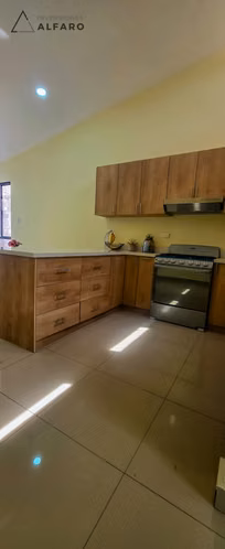 Casa Moderna de Lujo en Residencial Privada Villa Suiza, Metapán  - Imagen 11
