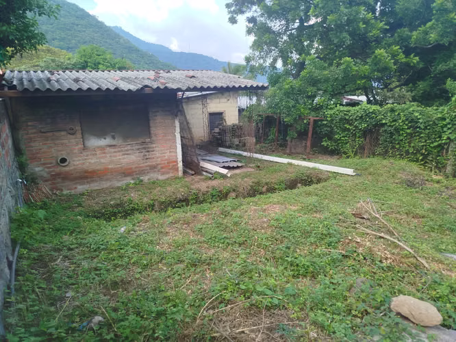 Se venden un lote y una casa en la zona del lago de Coatepeque  - Imagen 8