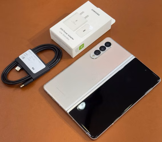  Samsung Galaxy Z Fold3 5G