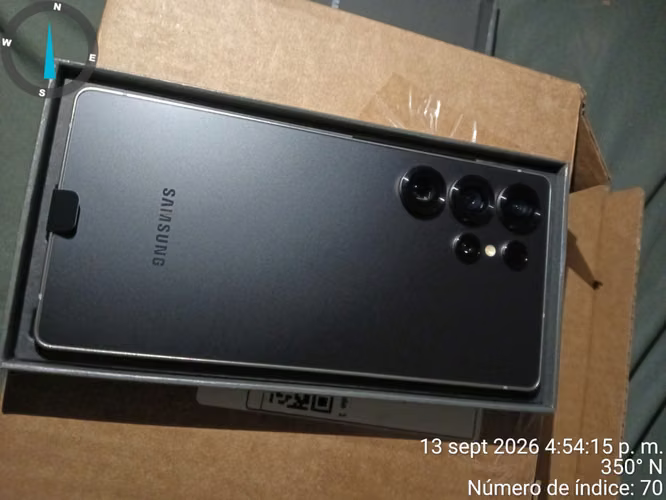 Samsung Galaxy S25 Ultra (Only 5 days since purchase - Practically new)