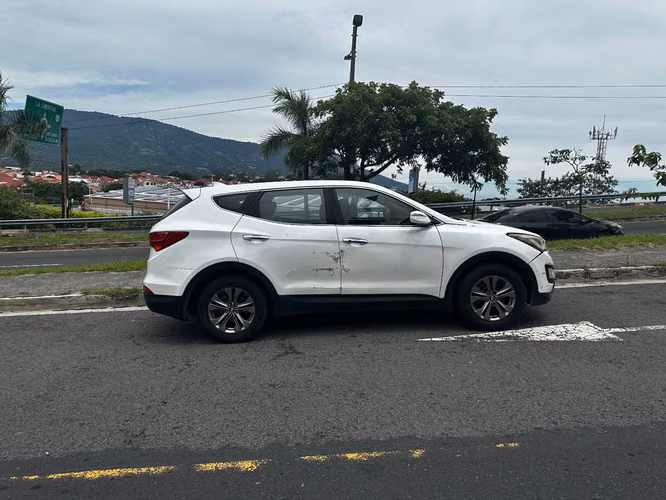  HYUNDAI SANTA FE SPORT 2013 – 2.4