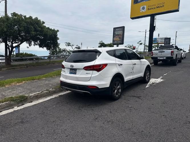  HYUNDAI SANTA FE SPORT 2013 – 2.4