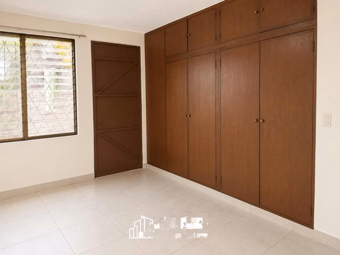 CASA EN VENTA EN LA COLONIA LAICO YA REMODELADA  - Imagen 2