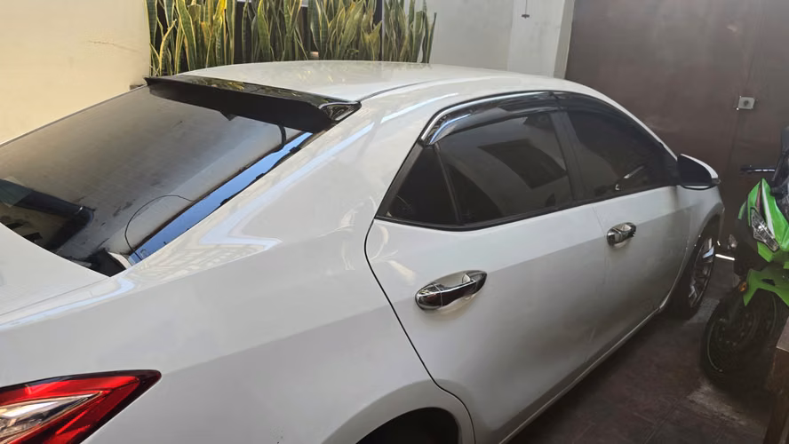 TOYOTA COROLLA LE 2019 - Imagen 2
