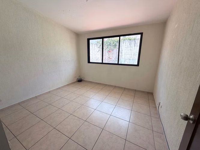 Casa en PASEO el PRADO con 4 Cuartos y 4 Baños  - Imagen 13