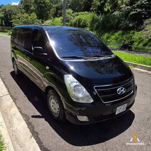 HYUNDAI GRAND STAREX 2018