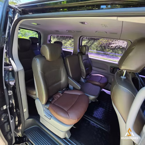 HYUNDAI GRAND STAREX 2018