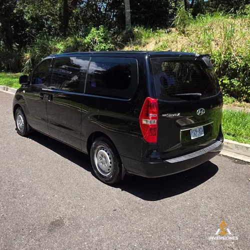 HYUNDAI GRAND STAREX 2018
