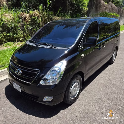 HYUNDAI GRAND STAREX 2018