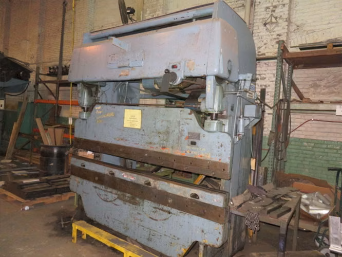  PRENSA DOBLADORA CINCINNATI 8' x 50 Ton