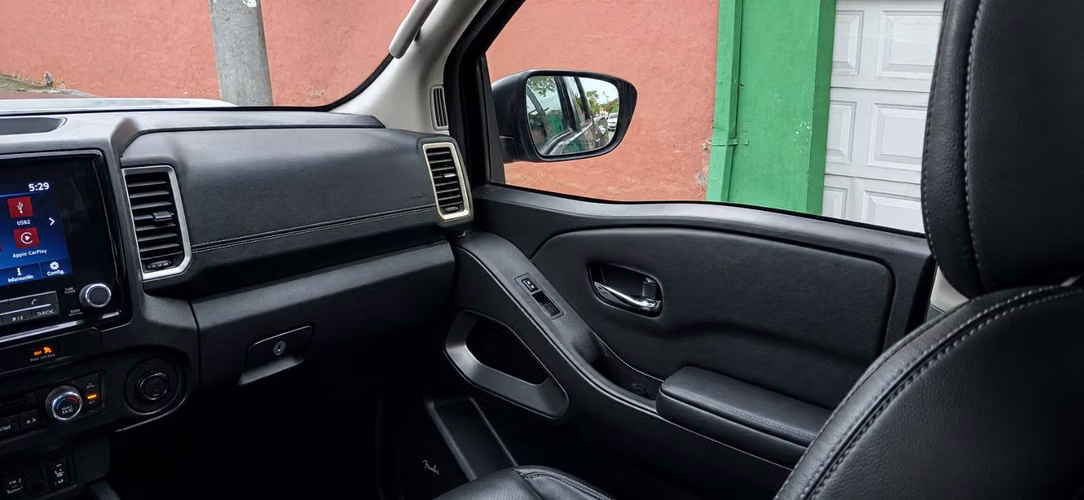 Nissan Frontier 2023