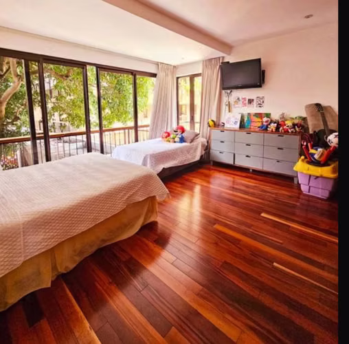 SE VENDE APARTAMENTO 105 CAMPESTRE, ESCALÓN, AMUEBLADO, tiene 160 mts2, de 2 habitaciones más área de servicio,  complet - Imagen 2