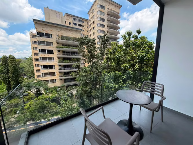 Apartamento Full Amueblado en Alquiler – Torre Nest, San Benito - Imagen 8