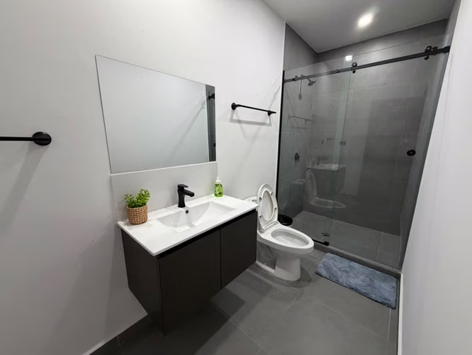 Apartamento Full Amueblado en Alquiler – Torre Nest, San Benito - Imagen 3