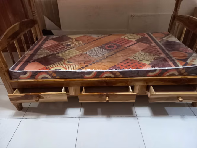 Ultimo Camarote Nuevo de Madera Laurel  - Imagen 4