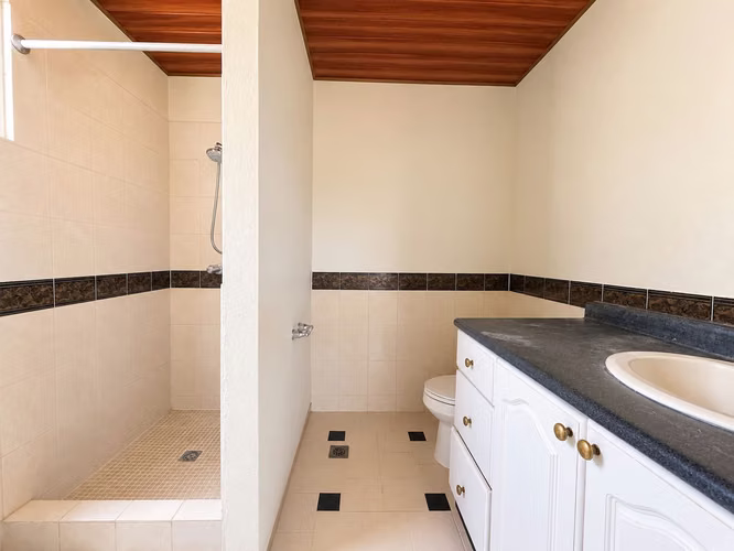 Santa Elena, casa en venta, res. privado. - Imagen 10