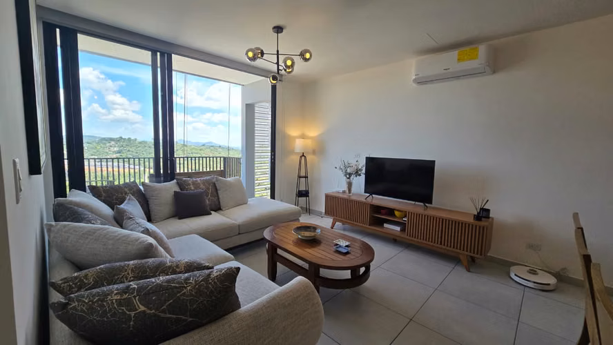 SE VENDE APARTAMENTO ALTURAS DEL BOSQUE NUEVO CUSCATLÁN Espacio: 154.86 m² (Nivel 7) | Vistas panorámicas 2 parqueos en  - Imagen 1
