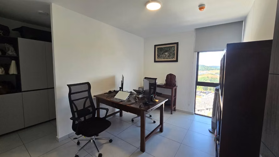 SE VENDE APARTAMENTO ALTURAS DEL BOSQUE NUEVO CUSCATLÁN Espacio: 154.86 m² (Nivel 7) | Vistas panorámicas 2 parqueos en  - Imagen 12