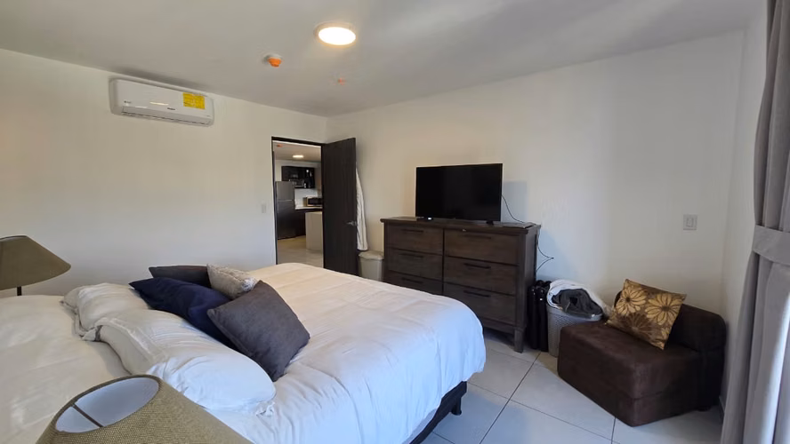 SE VENDE APARTAMENTO ALTURAS DEL BOSQUE NUEVO CUSCATLÁN Espacio: 154.86 m² (Nivel 7) | Vistas panorámicas 2 parqueos en  - Imagen 3